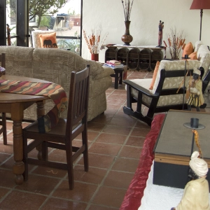 SPACIOUS LOUNGE